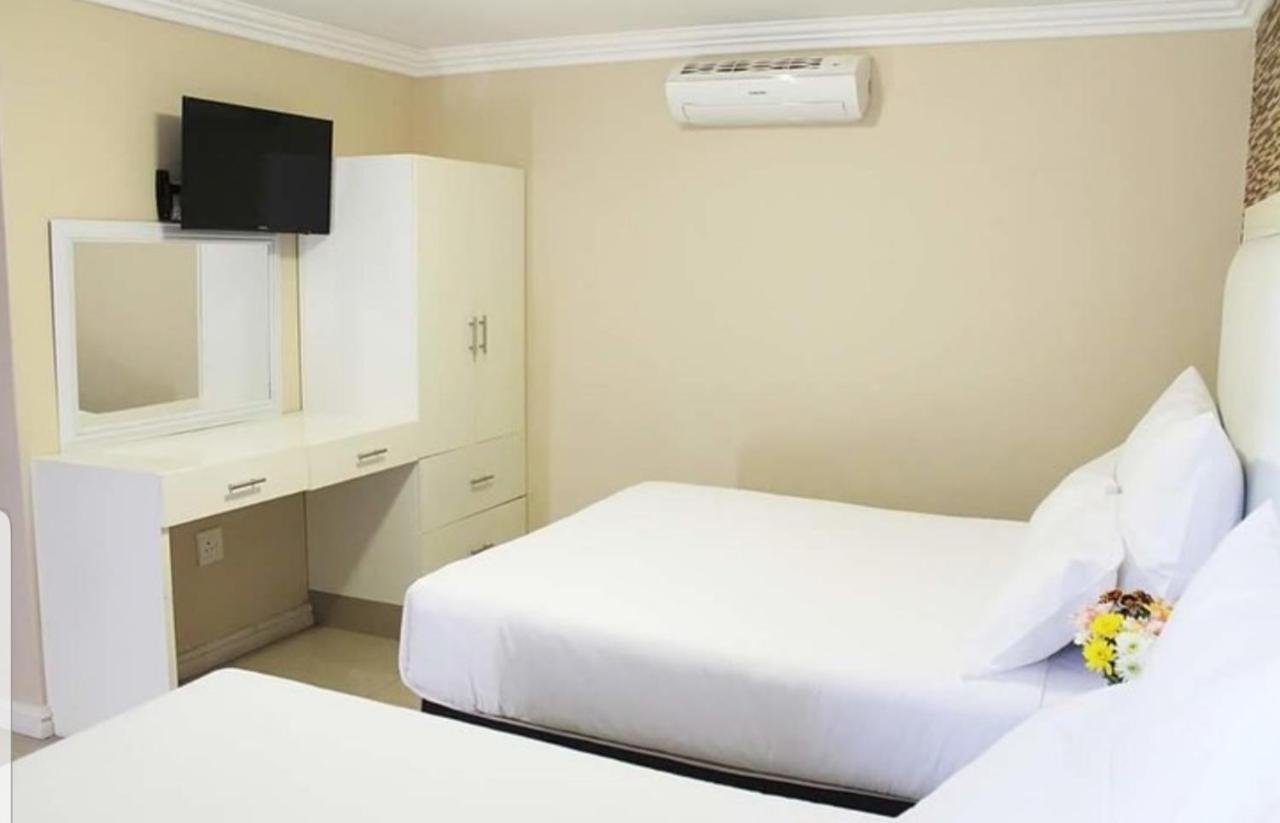 Bayside Hotel Pinetown New Germany Exteriér fotografie